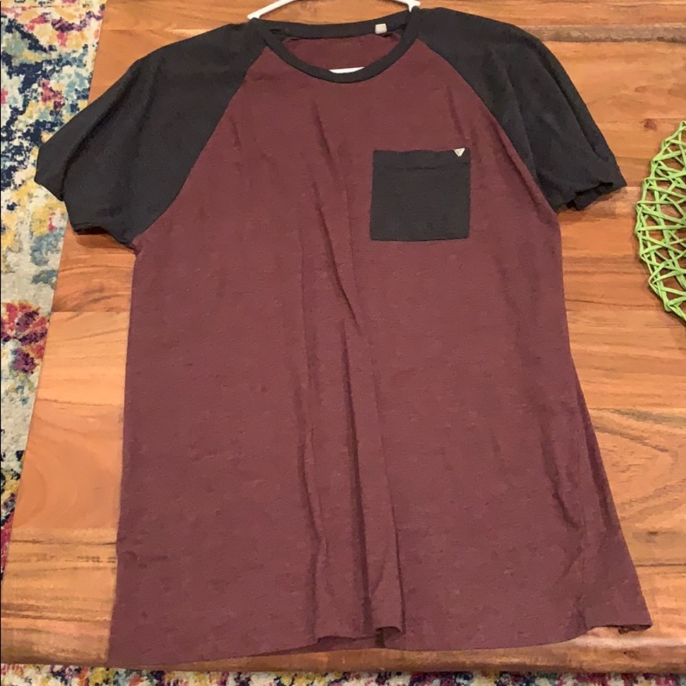 Guess t-shirt